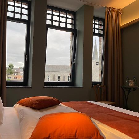 Hotel Maison Demelenne Отон Екстер'єр фото